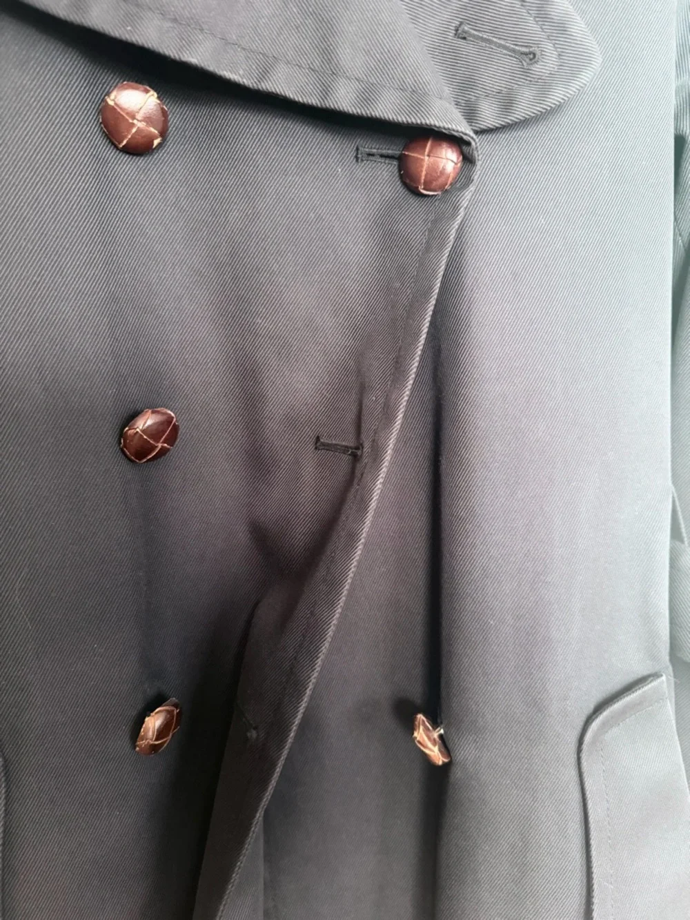 Burberry Black Double-Breasted Belted Trench Coat - Picture 6 of 13